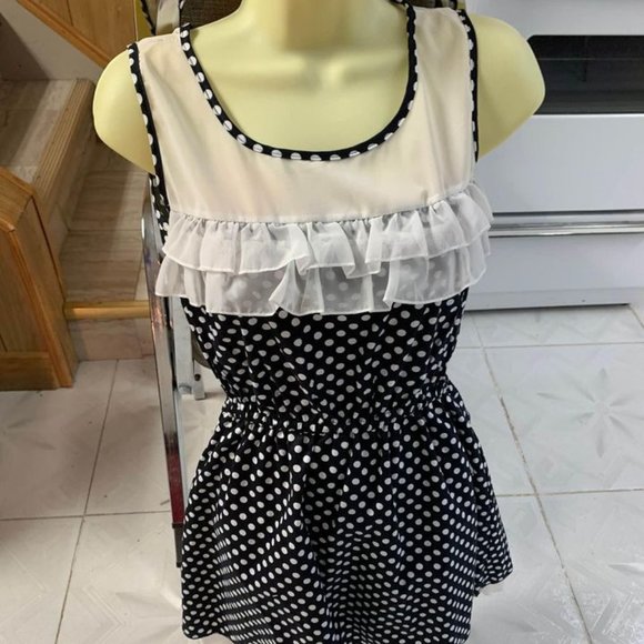 White and Black Dress Size Small - Picture 1 of 1